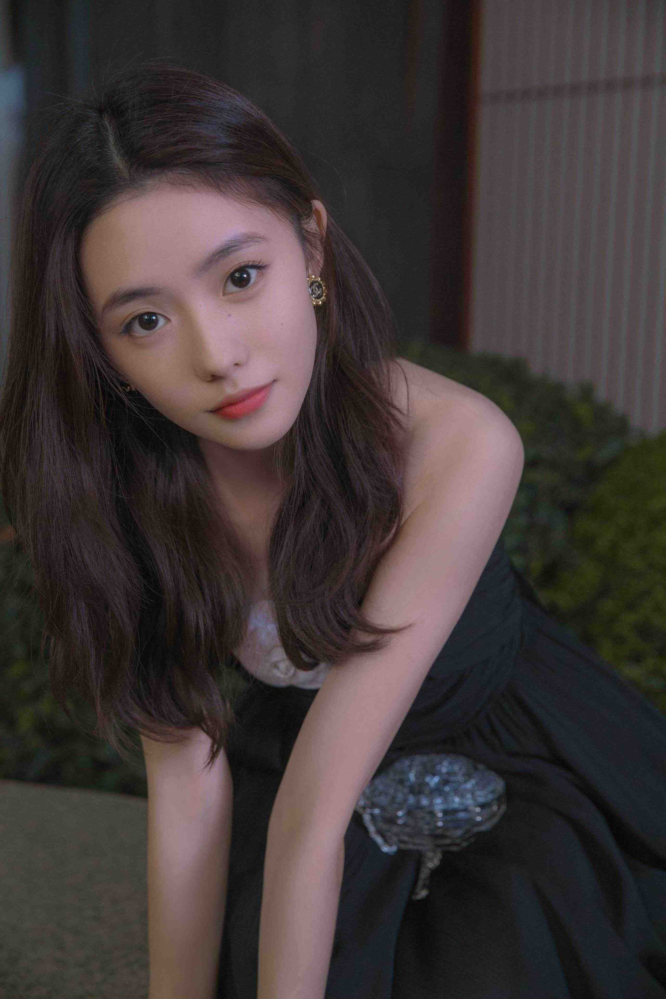 直播算命养三崽，大佬们抢着当正宫霍璟渊桑楚楚